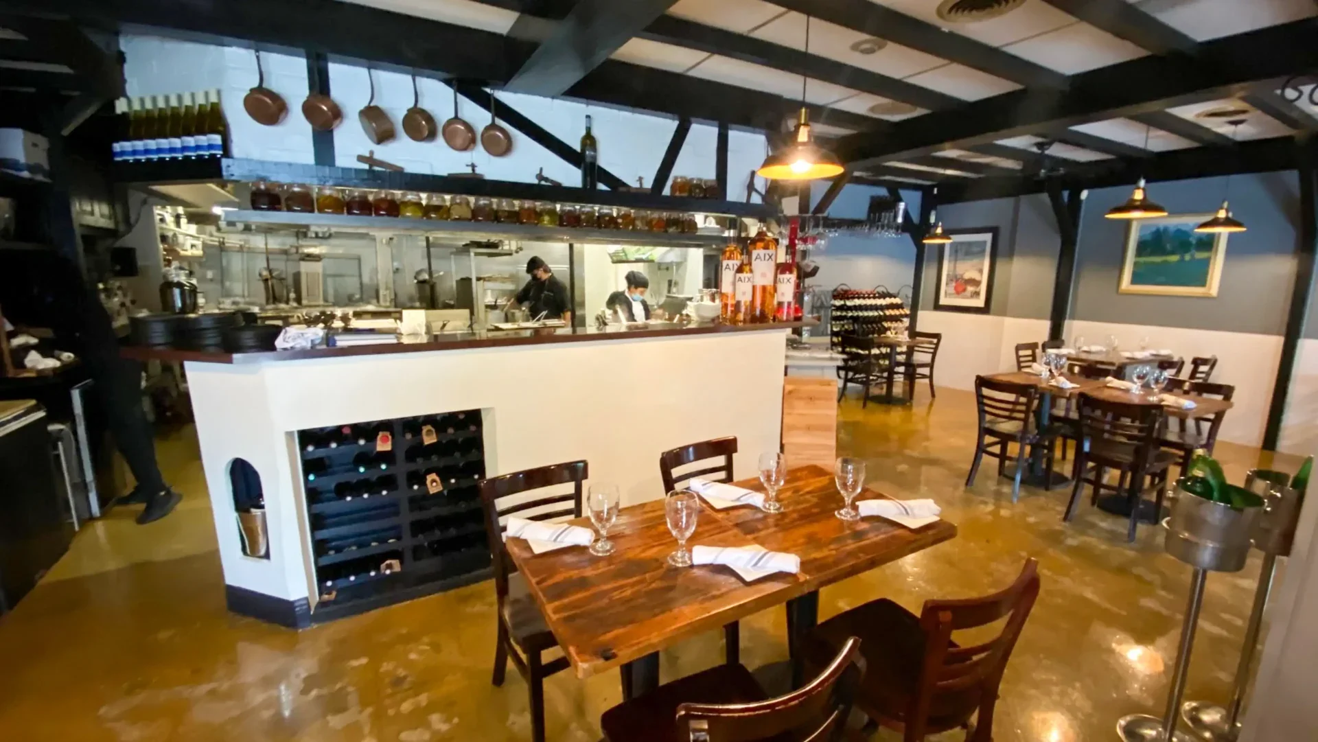 Bistro Mistral Memorial dining room